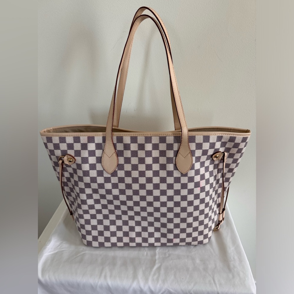 Fun Summer Daisy Rose tote.